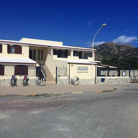Sìnnai Hotel Villa Del Mare المظهر الخارجي الصورة