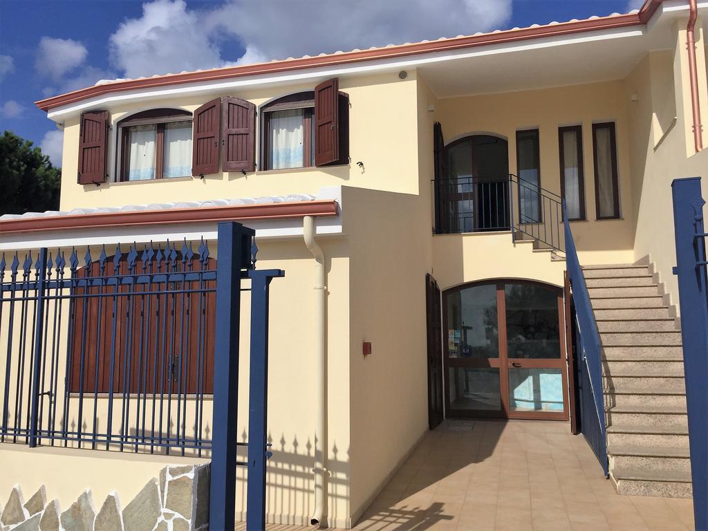 Sìnnai Hotel Villa Del Mare المظهر الخارجي الصورة