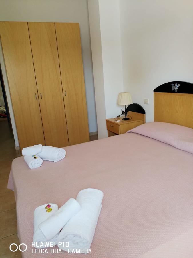 Sìnnai Hotel Villa Del Mare الغرفة الصورة